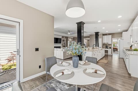 Photo of 8136 Gwinnett Place, Indianapolis, IN