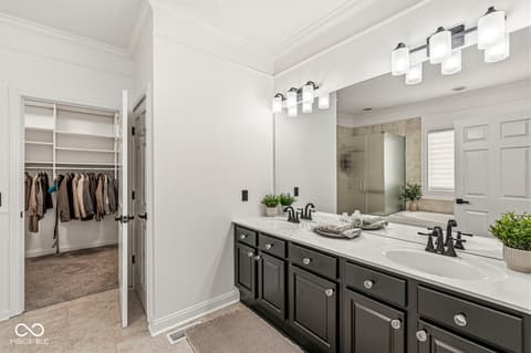 Photo of 8136 Gwinnett Place, Indianapolis, IN