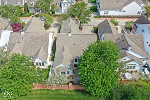 Photo of 8136 Gwinnett Place, Indianapolis, IN