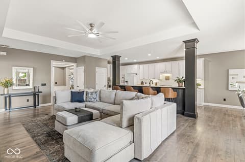 Photo of 8136 Gwinnett Place, Indianapolis, IN