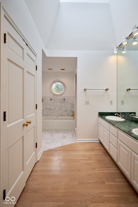 Photo of 7707 N Meridian Street, Indianapolis, IN