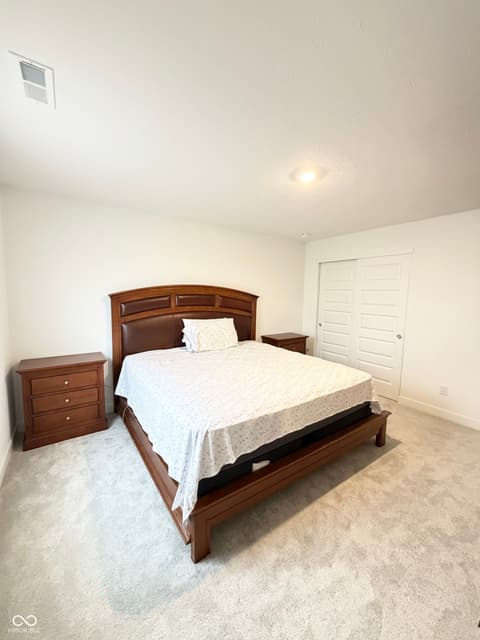 Photo of 1560 Covington Boulevard, Franklin, IN