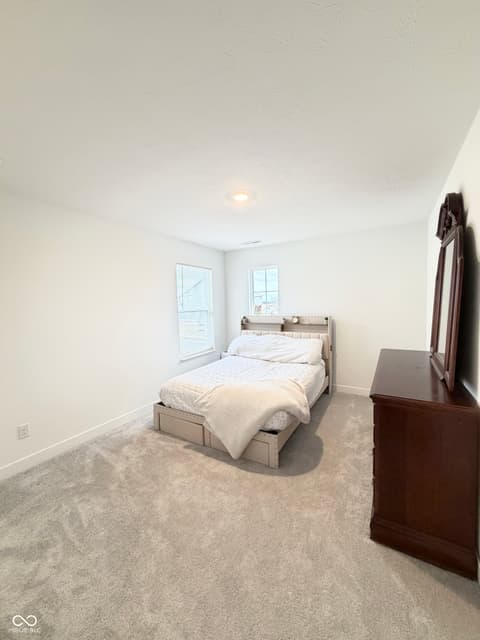 Photo of 1560 Covington Boulevard, Franklin, IN