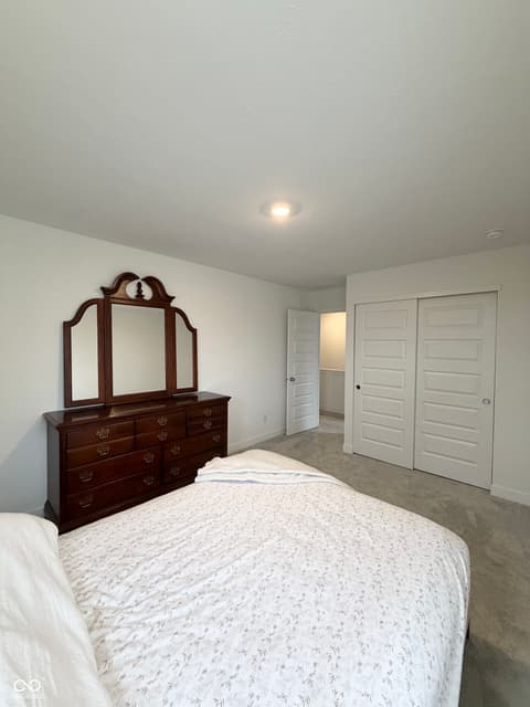 Photo of 1560 Covington Boulevard, Franklin, IN