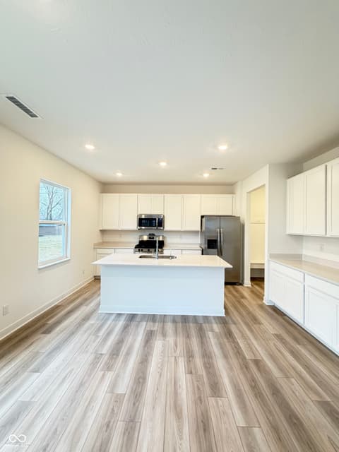 Photo of 1560 Covington Boulevard, Franklin, IN