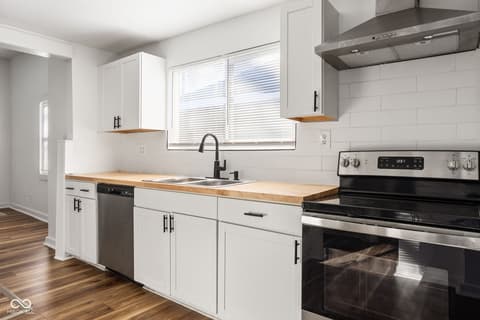 Photo of 4018 Boulevard Place, Indianapolis, IN