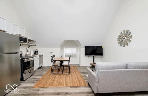 Photo of 918 N Hamilton Avenue, Indianapolis, IN