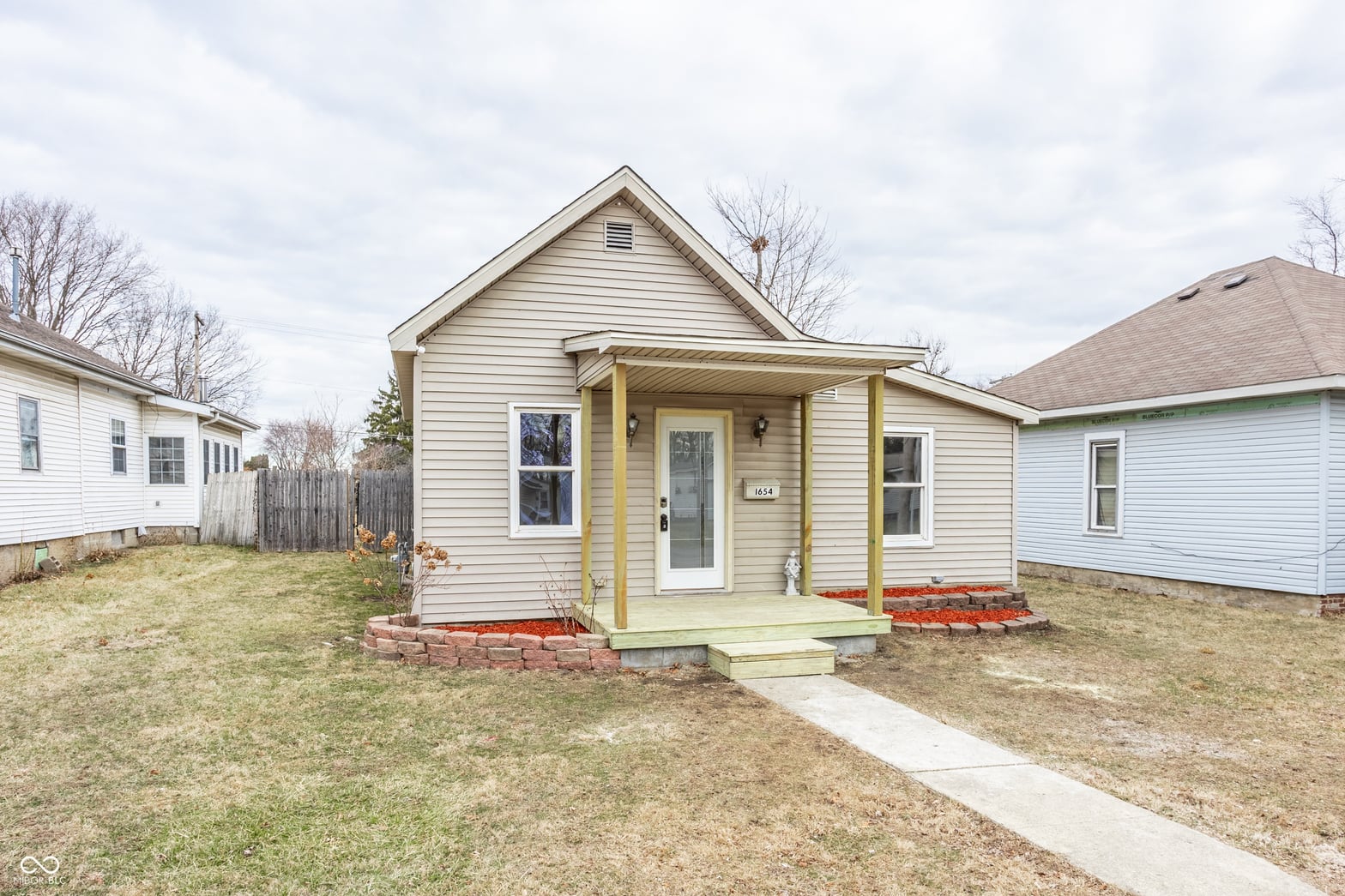 Front exterior at 1654 E McClurg Street, Frankfort, IN