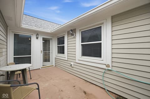 Atrium — 7353 Brackenwood Circle S, Indianapolis, IN