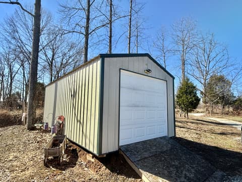 Garage at 8404 W County Road 225 S, Medora, IN