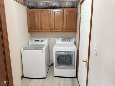 Laundry room at 7516 Kilbarron Circle, Indianapolis, IN