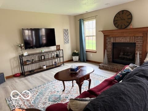 Family room at 7516 Kilbarron Circle, Indianapolis, IN