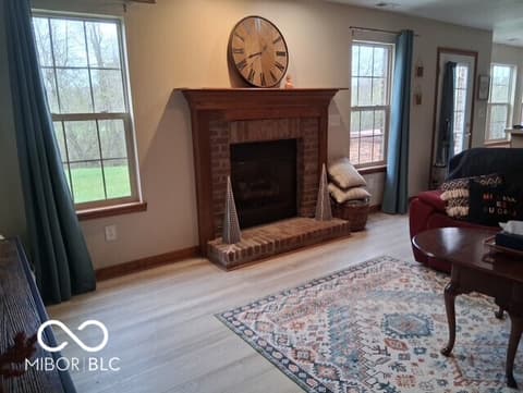 Fireplace — 7516 Kilbarron Circle, Indianapolis, IN