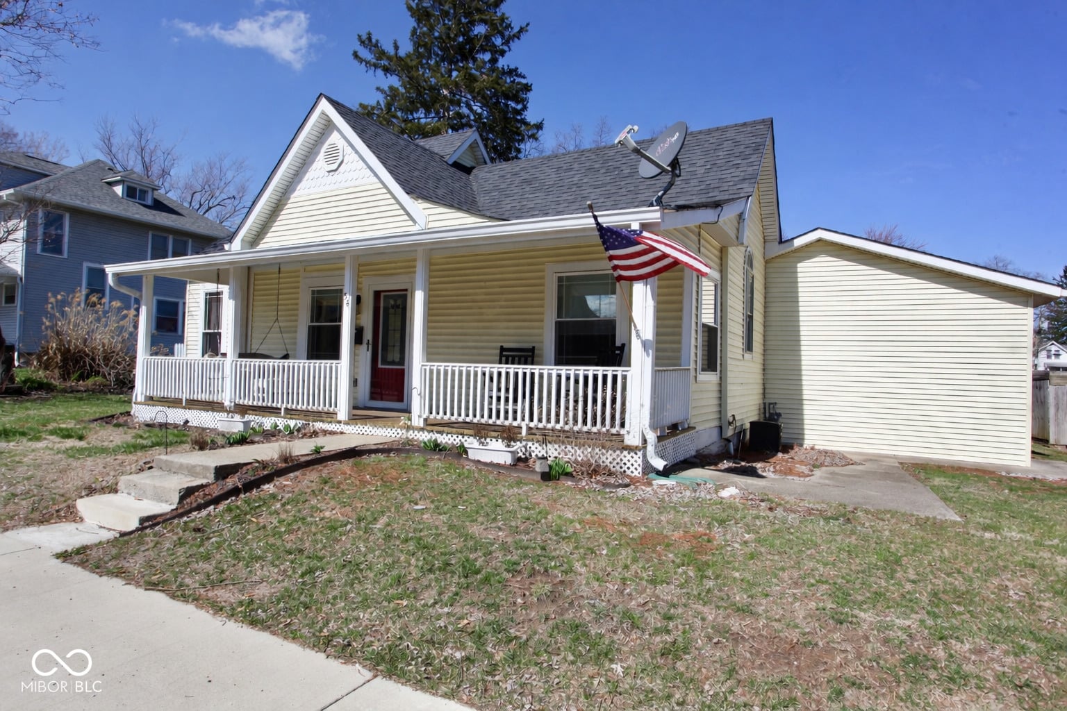 Front exterior at 54 W High Street, Mooresville, IN