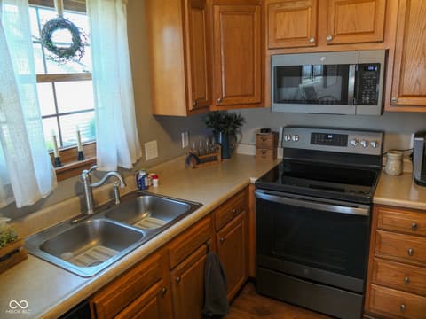 Photo of 31 Hickory Lane S, Crawfordsville, IN