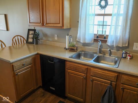 Photo of 31 Hickory Lane S, Crawfordsville, IN