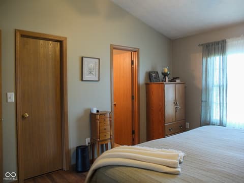 Photo of 31 Hickory Lane S, Crawfordsville, IN