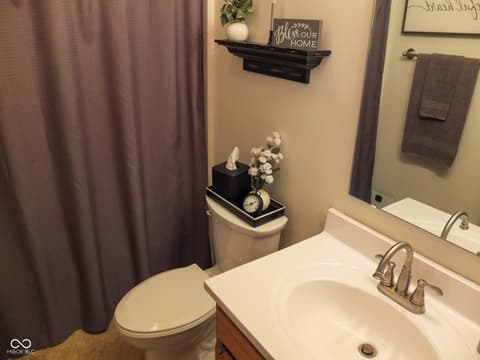 Photo of 31 Hickory Lane S, Crawfordsville, IN