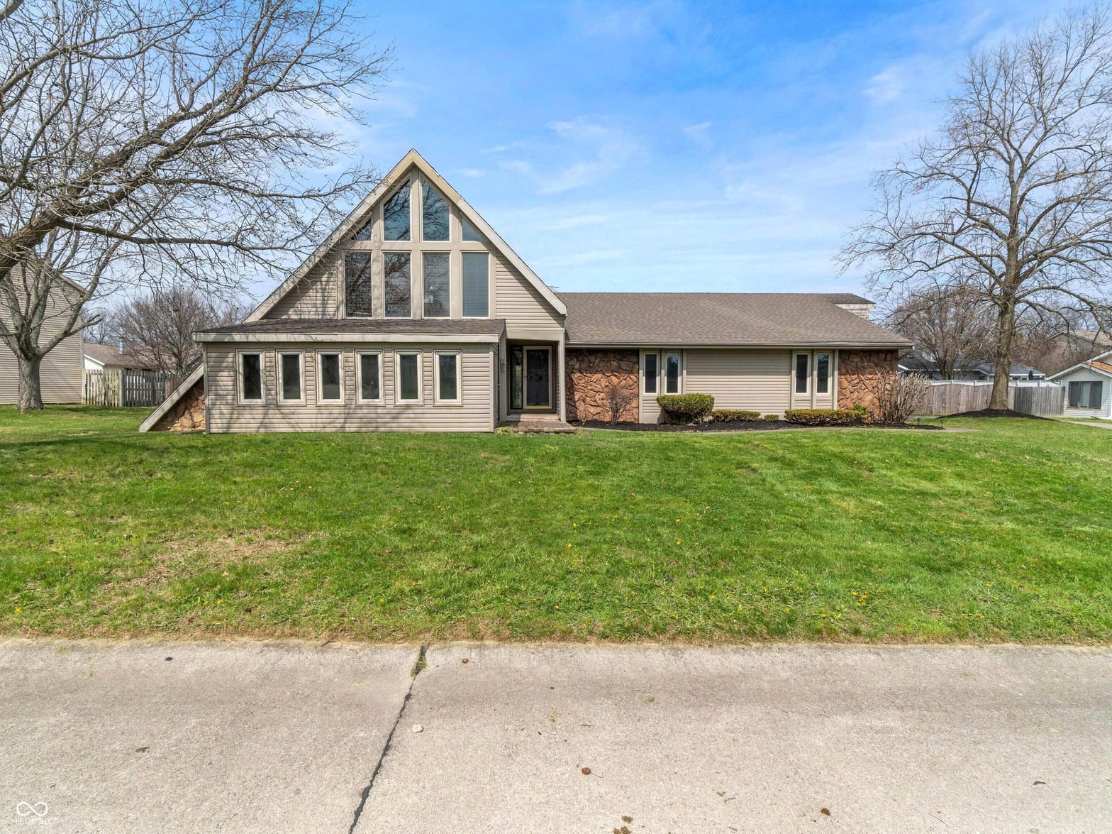 Front exterior at 4110 W Squire Court, Muncie, IN