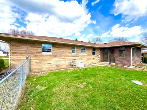 Photo of 6035 Bluff Acres Drive, Greenwood, IN