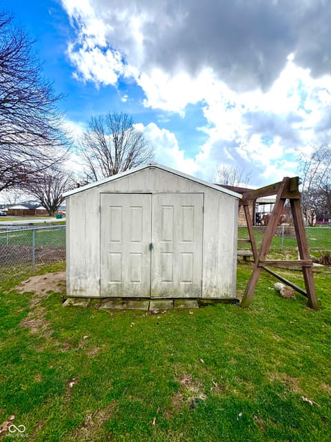 Photo of 6035 Bluff Acres Drive, Greenwood, IN