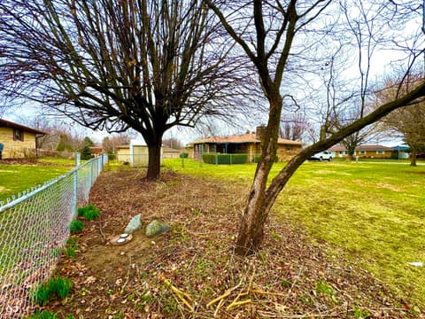 Photo of 6035 Bluff Acres Drive, Greenwood, IN