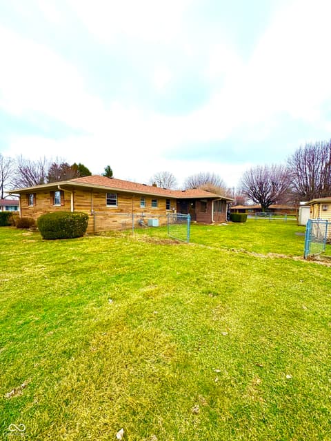 Photo of 6035 Bluff Acres Drive, Greenwood, IN