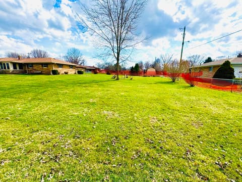 Photo of 6035 Bluff Acres Drive, Greenwood, IN