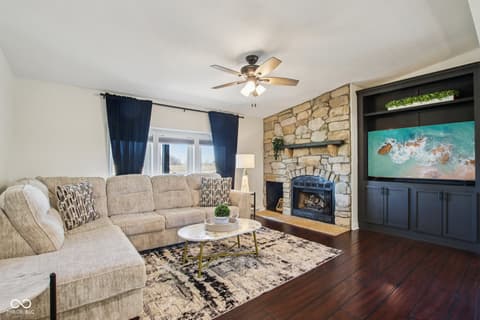 Photo of 7135 N County Road 300 W, Lizton, IN