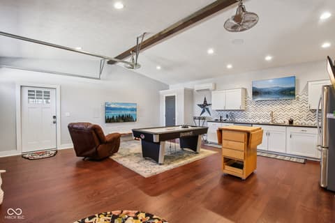 Photo of 7135 N County Road 300 W, Lizton, IN