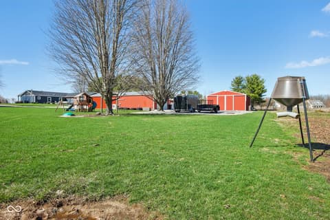 Photo of 7135 N County Road 300 W, Lizton, IN