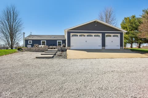 Photo of 7135 N County Road 300 W, Lizton, IN