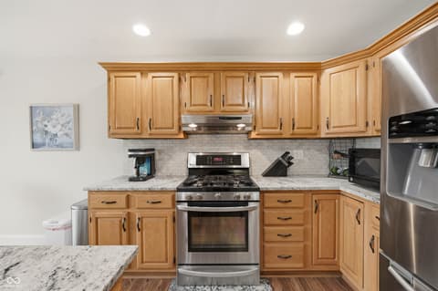 Photo of 209 N Copperwood Court, Muncie, IN