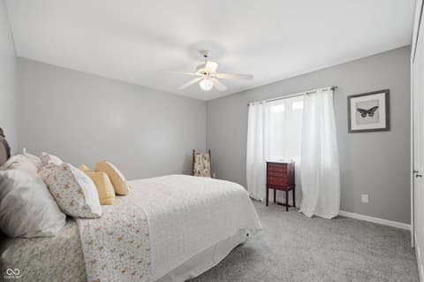 Photo of 209 N Copperwood Court, Muncie, IN