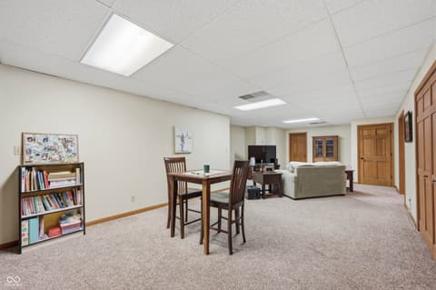 Photo of 209 N Copperwood Court, Muncie, IN