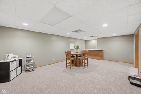 Photo of 209 N Copperwood Court, Muncie, IN