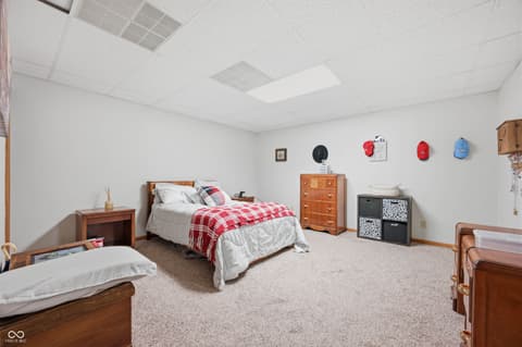 Photo of 209 N Copperwood Court, Muncie, IN