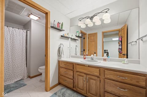 Photo of 209 N Copperwood Court, Muncie, IN