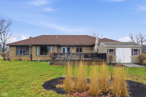 Photo of 209 N Copperwood Court, Muncie, IN