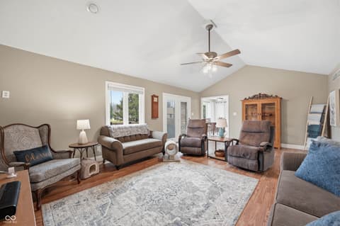 Photo of 209 N Copperwood Court, Muncie, IN