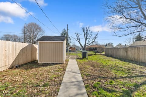 Photo of 237 N 8th Avenue, Beech Grove, IN