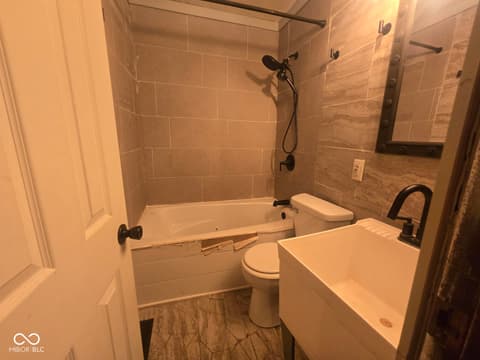 Bathroom at 2005 Blue Ridge Drive, Terre Haute, IN