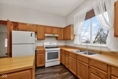 Kitchen at 201 E CR 775 S, Oakville, IN