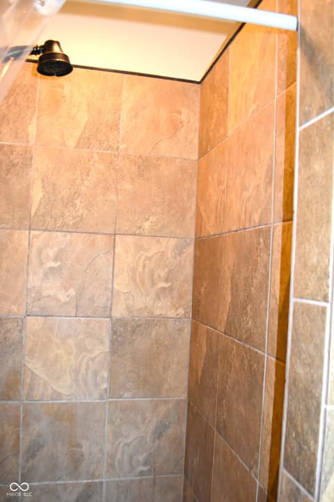 Primary bathroom at 2370 Woodland Trace, Plainfield, IN