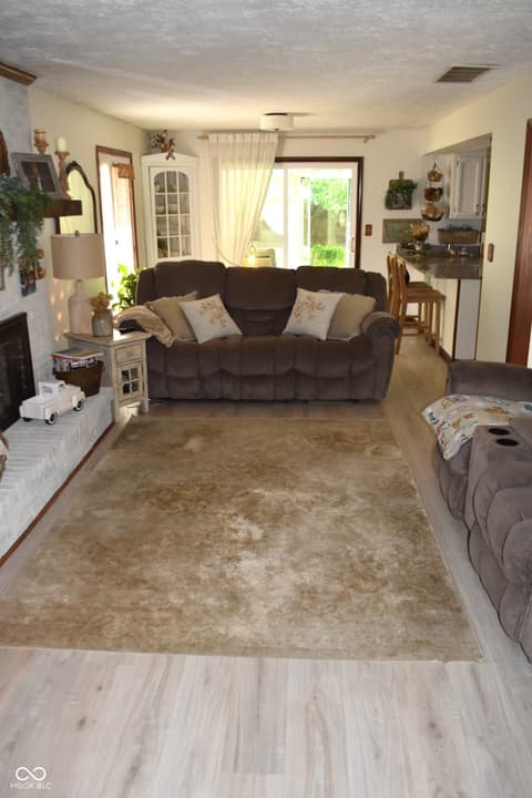 Photo of 2370 Woodland Trace, Plainfield, IN