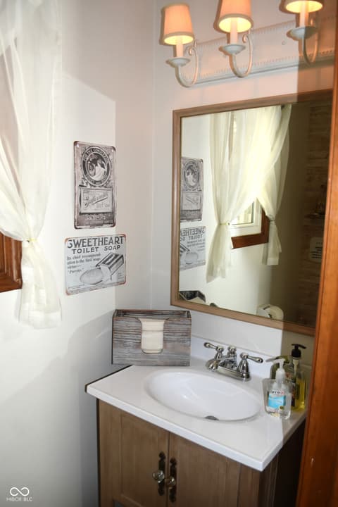 Bathroom at 2370 Woodland Trace, Plainfield, IN