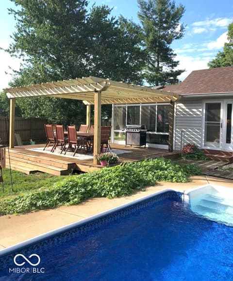 Pool at 2370 Woodland Trace, Plainfield, IN