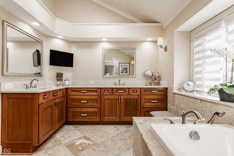 Photo of 8613 Seaward Lane, Indianapolis, IN