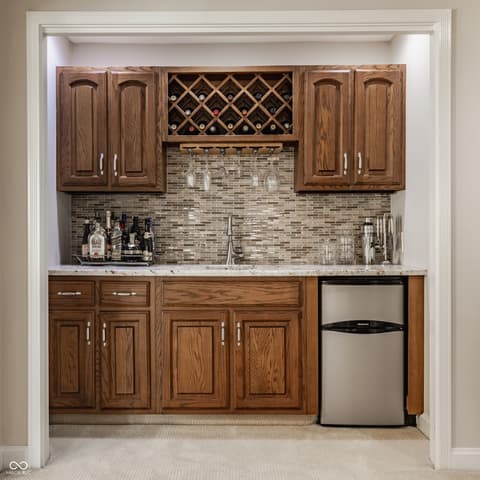 Photo of 8613 Seaward Lane, Indianapolis, IN