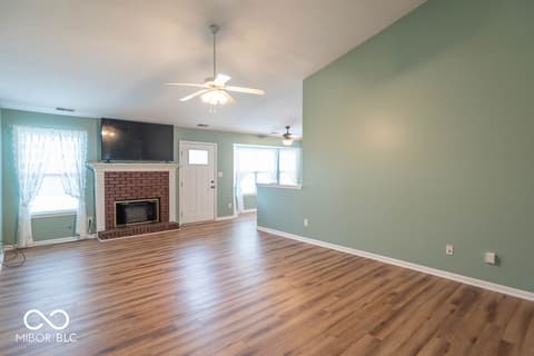 Living room at 1005 Honeysuckle Court, Mooresville, IN